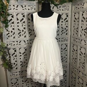 GIRLS KNIT WORKS WONDERFUL WHITE WITH FLOWERS & SEQUINS POOFY FORMAL DRESS